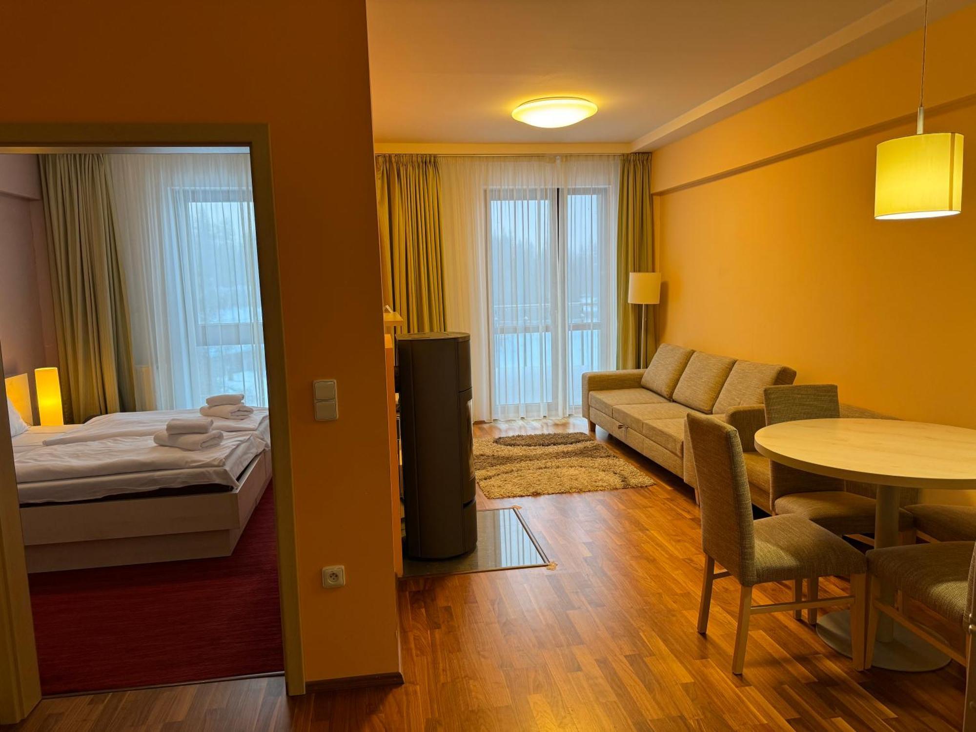 Apartment With Mountain View In Hotel Crocus, Strbske Pleso Bagian luar foto