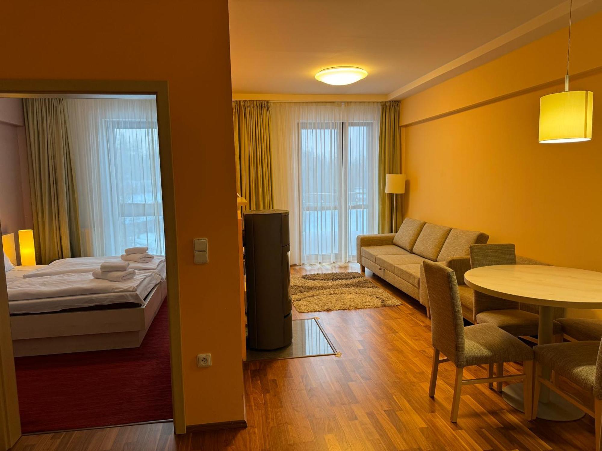 Apartment With Mountain View In Hotel Crocus, Strbske Pleso Bagian luar foto