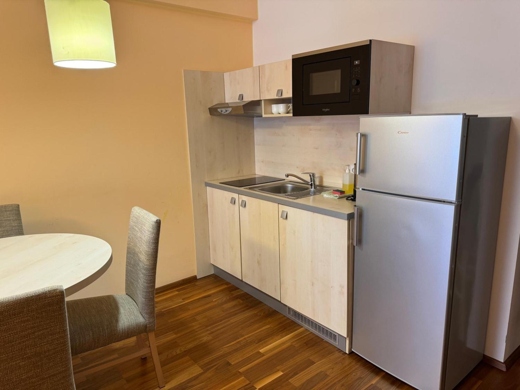 Apartment With Mountain View In Hotel Crocus, Strbske Pleso Bagian luar foto