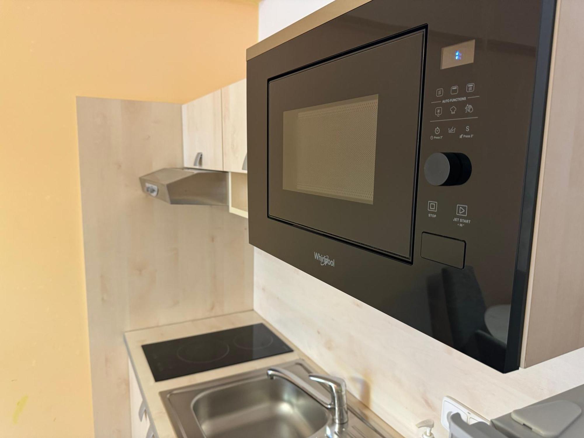 Apartment With Mountain View In Hotel Crocus, Strbske Pleso Bagian luar foto